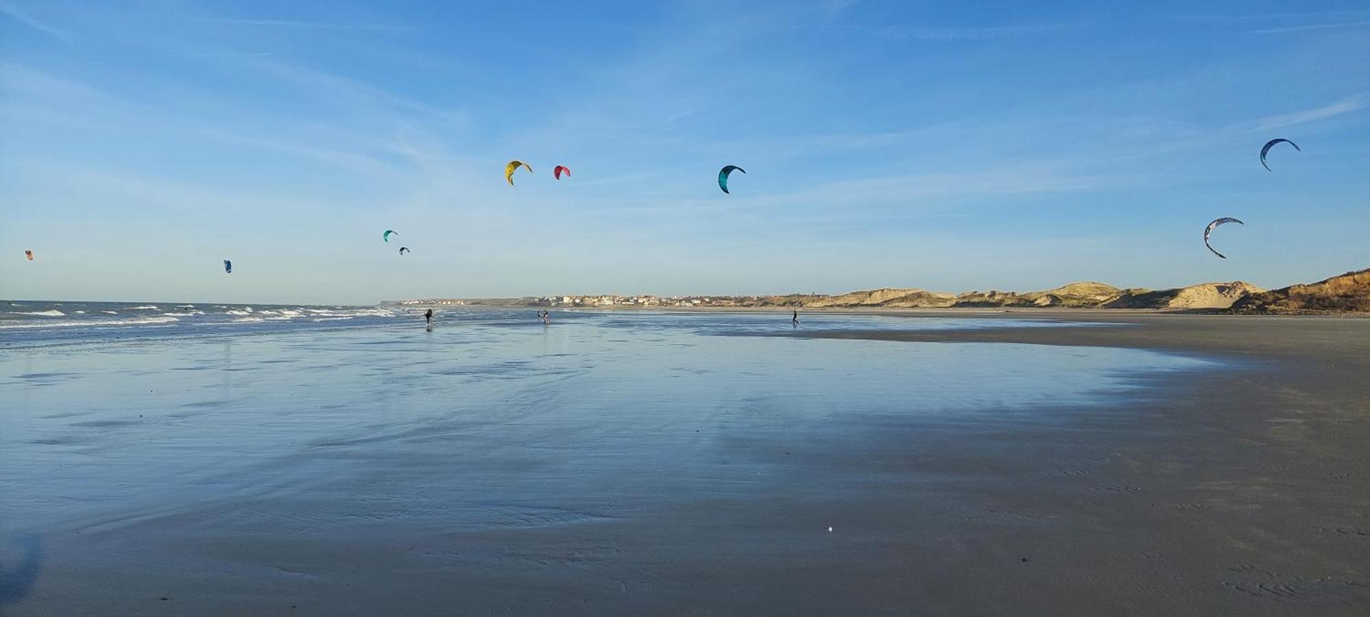 Le 246 - Duplex face à la mer pour 4 personnes, Wifi, TV full Sat, Parking Wimereux Extérieur photo